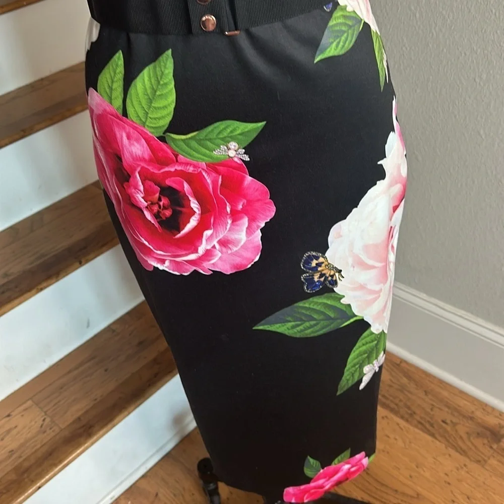 Ted Baker Magnificent V Bodycon Dress NWT Gilanno Black Floral - Picture 4 of 13